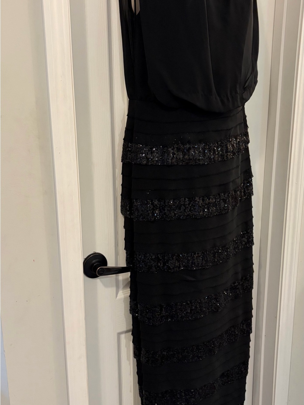 Aidan by Aidan Mattox Tiered Sequin Black Chiffon Gown EUC SZ 6 - Picture 5 of 9